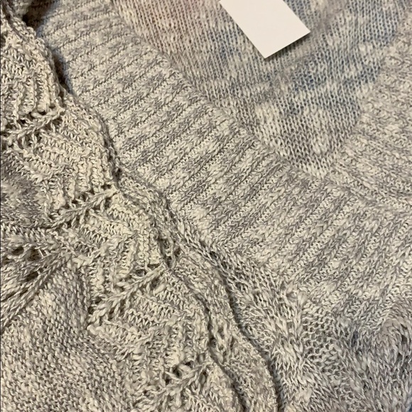 Dots Gray White Blend Deep V Crochet Knit Sweater Tunic Top NWT - Picture 8 of 11